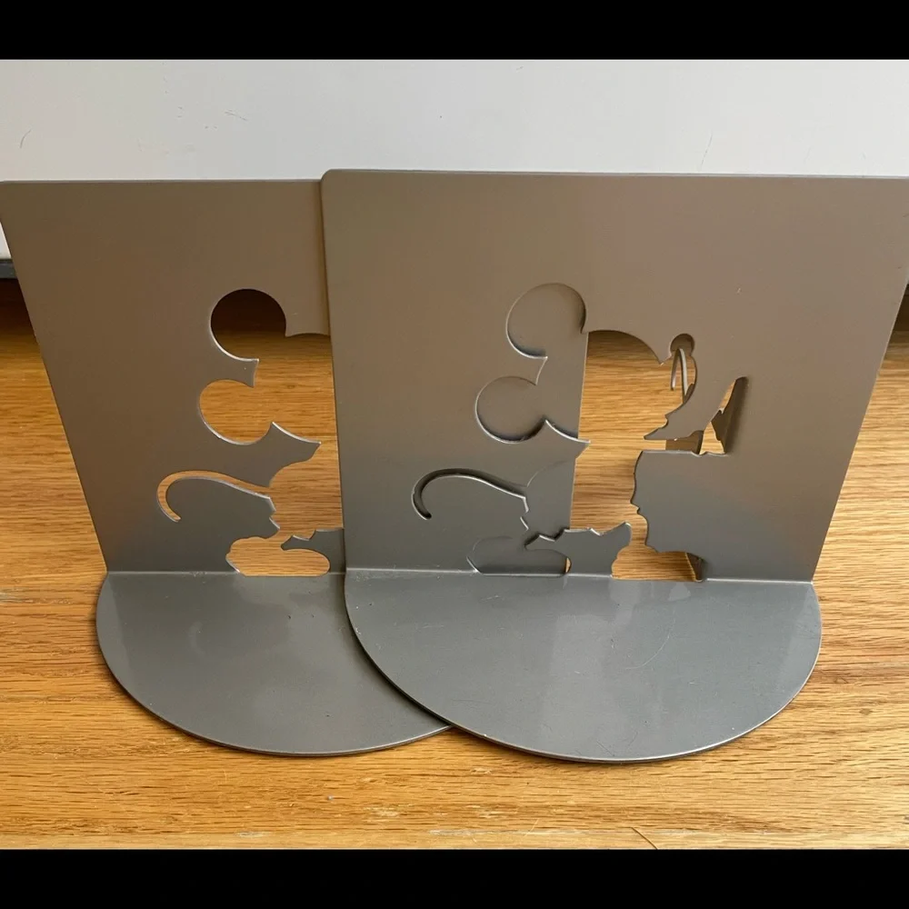 GUC Disney|Michael Graves|Zak Designs Mickey Silohuette Metal Bookends - Picture 1 of 3